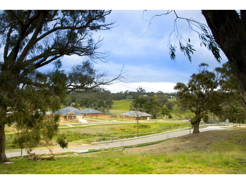 13 Pearce Court, Gisborne VIC 3437
