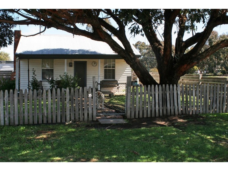 35 Gap Road, Riddells Creek VIC 3431