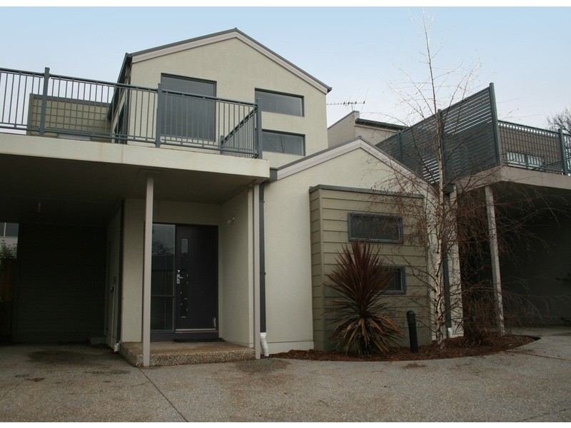 7/1-5 Rodney Street, Gisborne VIC 3437