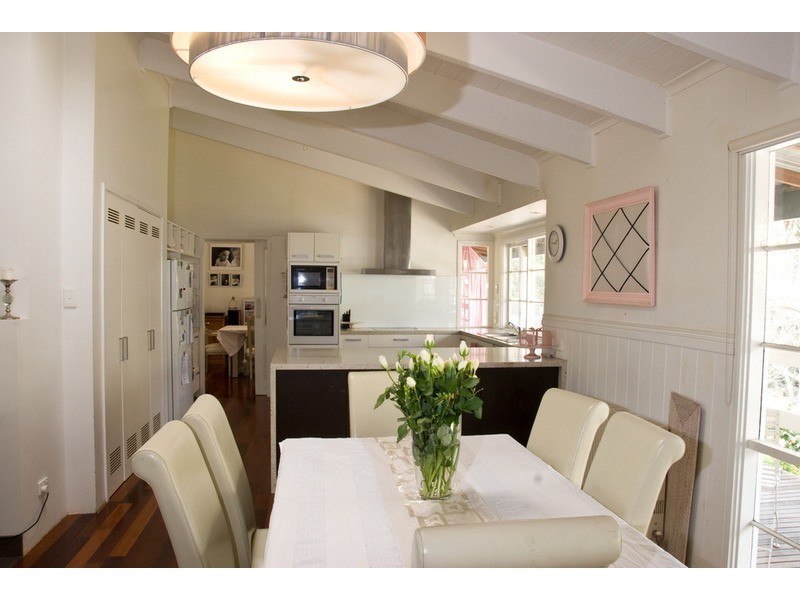 8 Zig Zag Road, Mount Macedon VIC 3441