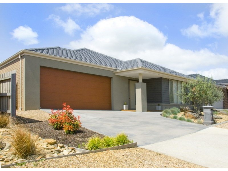 25 Vernon Close, New Gisborne VIC 3438