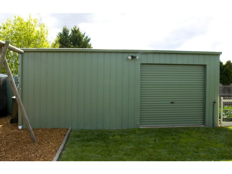 10 Comic Court, New Gisborne VIC 3438