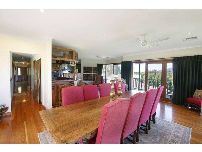 1 Samuel Court, Woodend VIC 3442