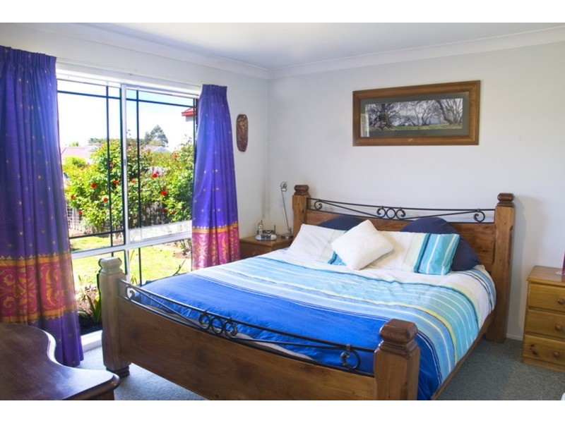 10 Sunny Park Close, Gisborne VIC 3437