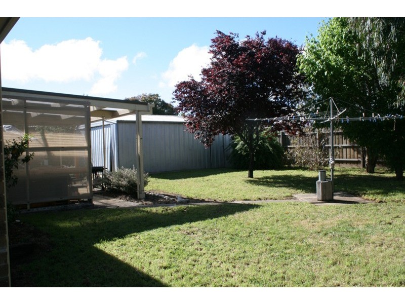 17 Woodworth Street, New Gisborne VIC 3438