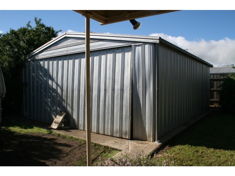 17 Woodworth Street, New Gisborne VIC 3438