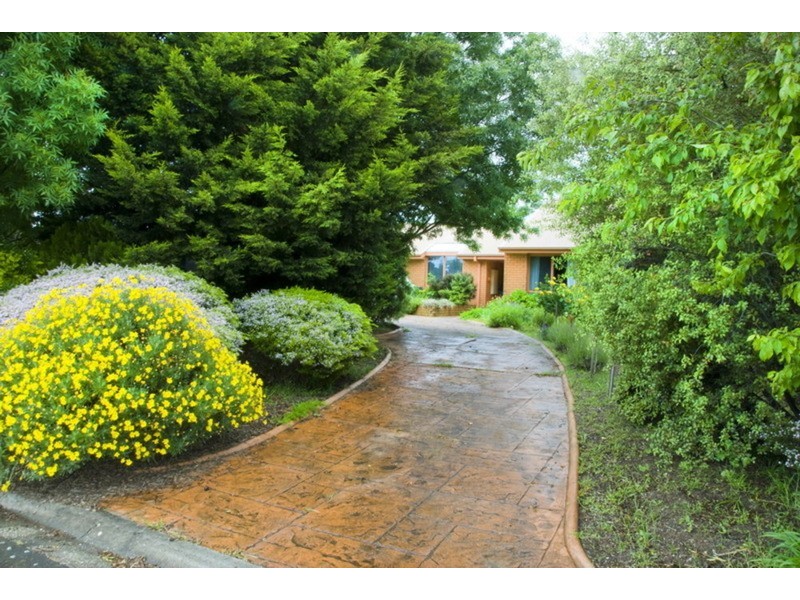 6 Sunrise Court, Gisborne VIC 3437