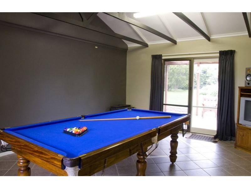 6 Sunrise Court, Gisborne VIC 3437