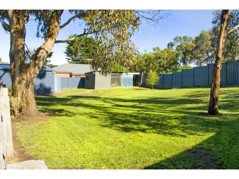 18 Morrow Road, Gisborne VIC 3437