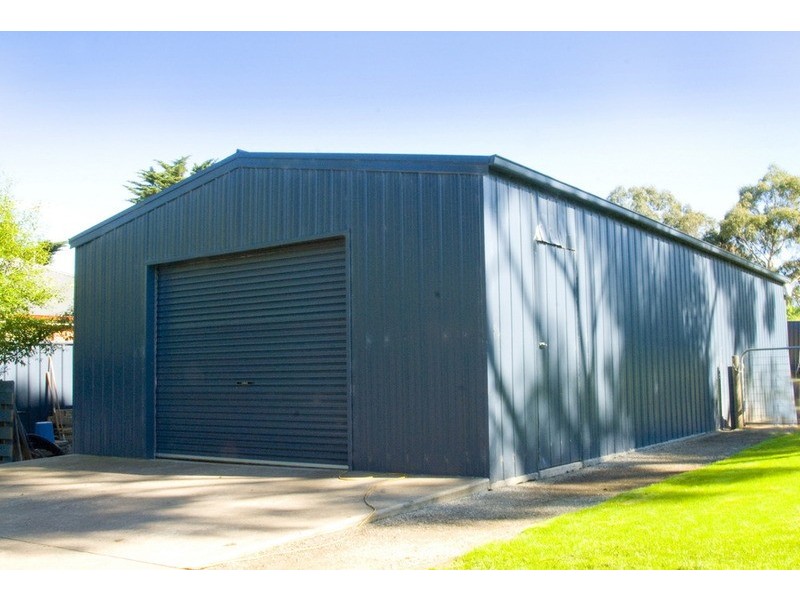 18 Morrow Road, Gisborne VIC 3437