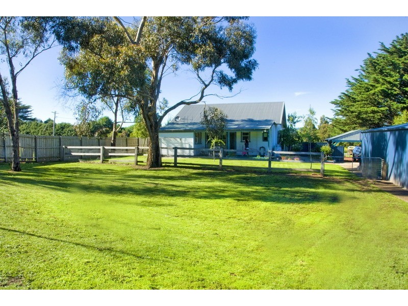 18 Morrow Road, Gisborne VIC 3437