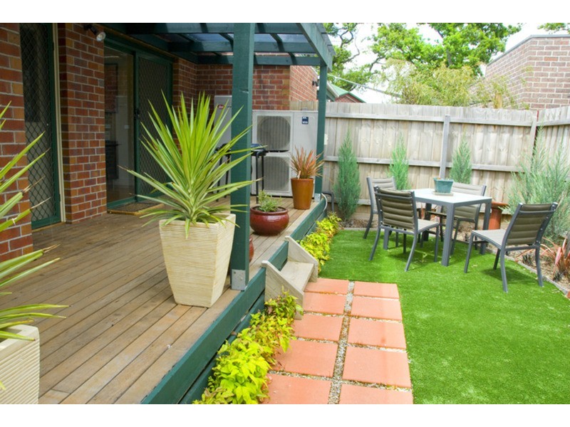 3/8 Howey Street, Gisborne VIC 3437