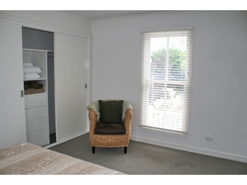 5/262 Station Road, New Gisborne VIC 3438