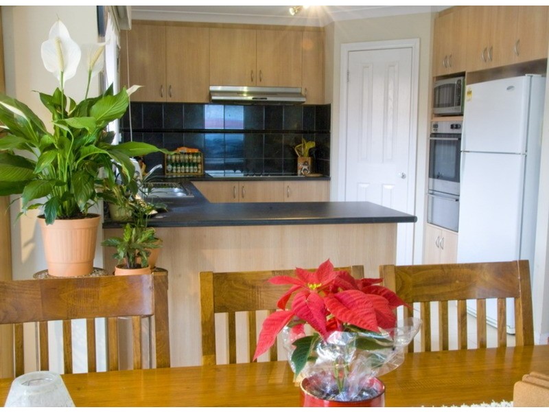 8 Landscape Close, Gisborne VIC 3437