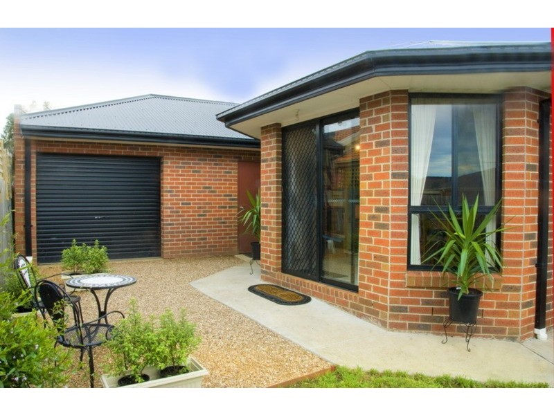8 Landscape Close, Gisborne VIC 3437