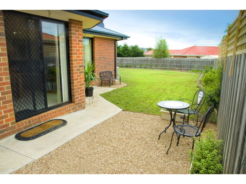 8 Landscape Close, Gisborne VIC 3437