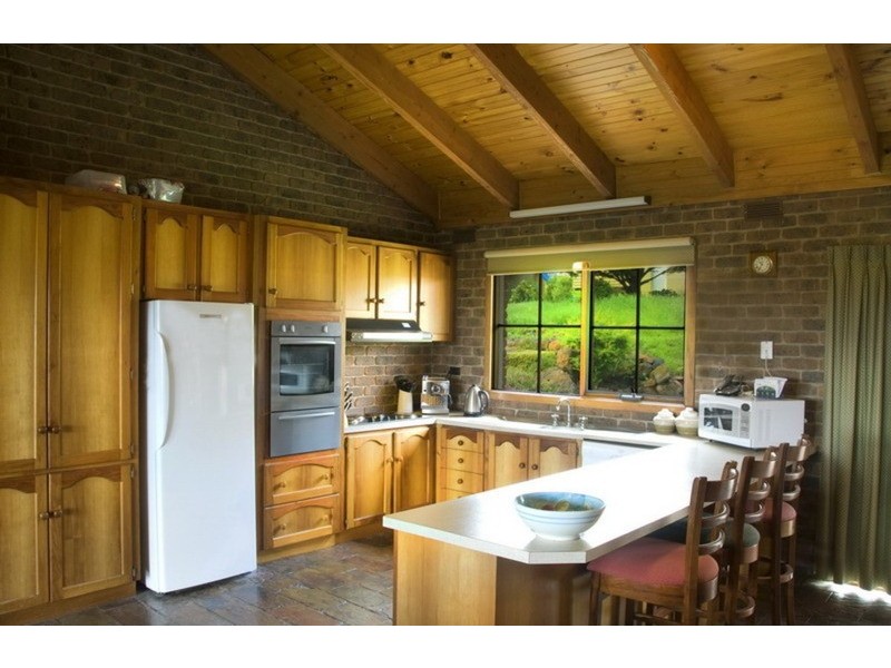 9 Wyralla Crescent, Gisborne VIC 3437