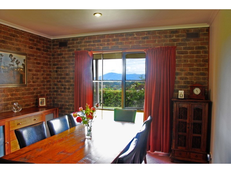 9 Wyralla Crescent, Gisborne VIC 3437