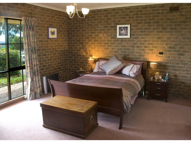 9 Wyralla Crescent, Gisborne VIC 3437