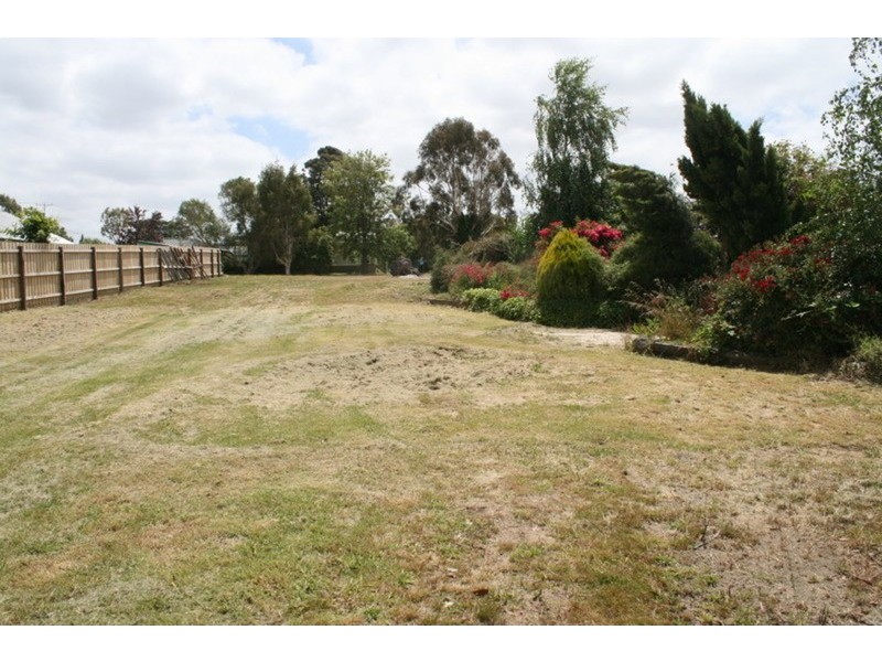 5 Belcher Way, Gisborne VIC 3437