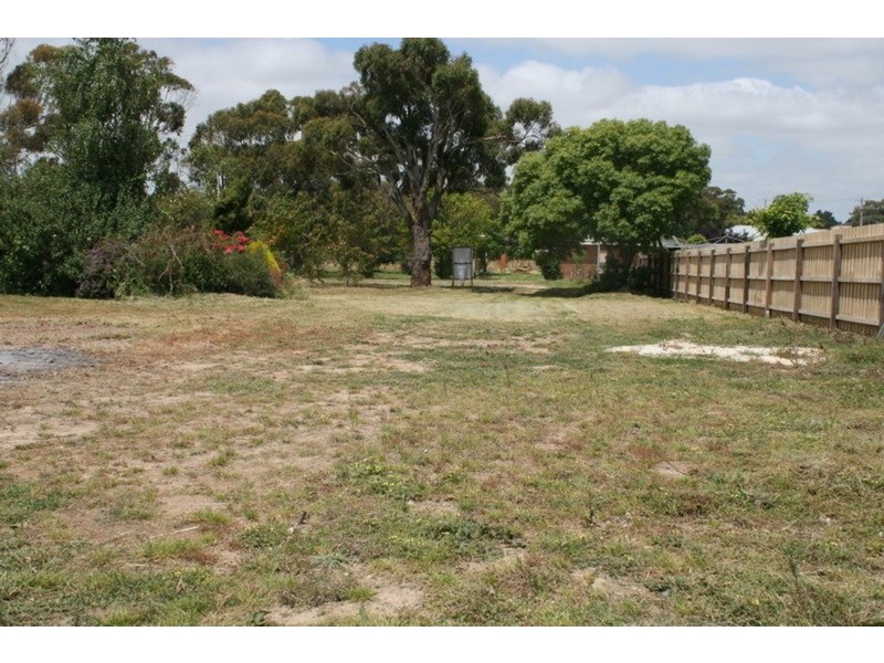 5 Belcher Way, Gisborne VIC 3437