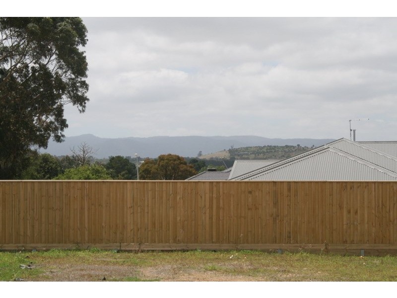 5 Belcher Way, Gisborne VIC 3437