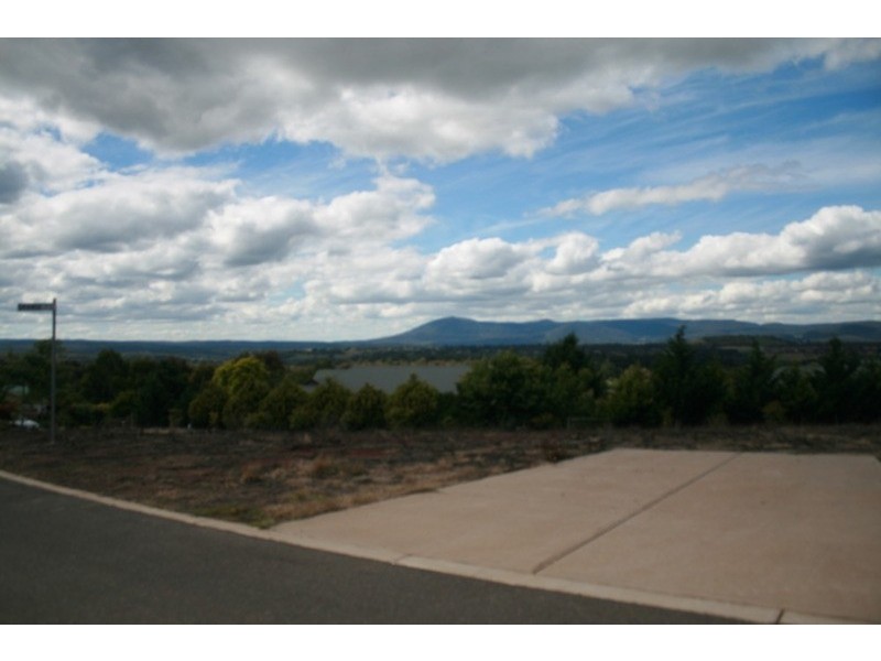 2 Pindara Place, Gisborne VIC 3437
