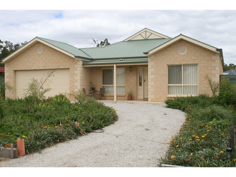 9 Molin Court, Koondrook VIC 3580