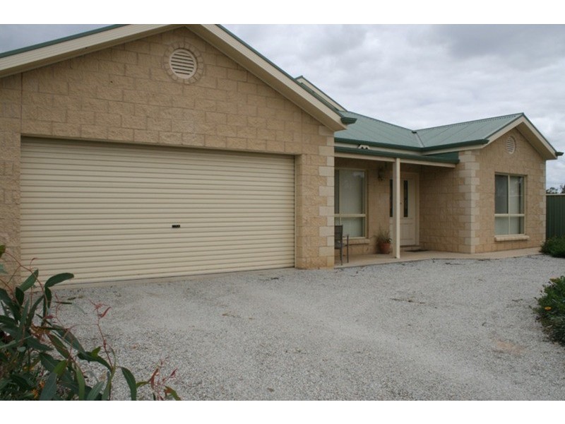 9 Molin Court, Koondrook VIC 3580