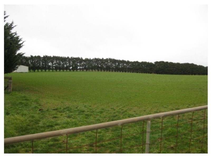 Cnr Parks And Boundary Road, Lancefield VIC 3435