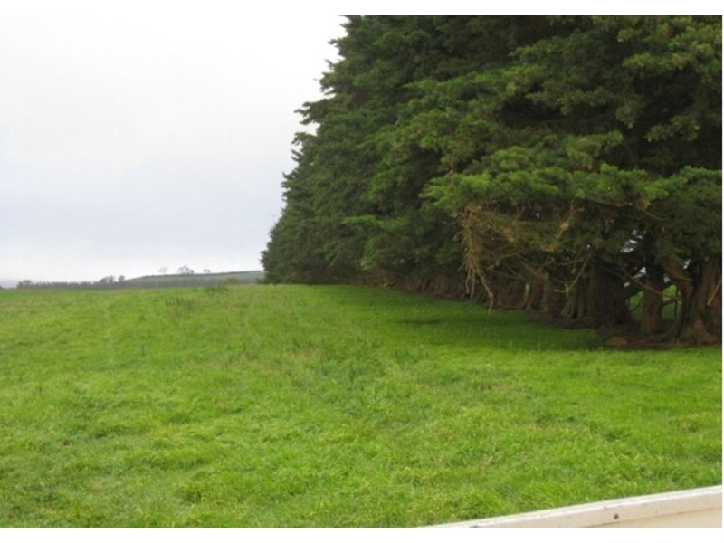 Cnr Parks And Boundary Road, Lancefield VIC 3435
