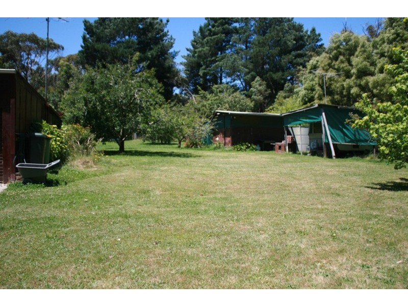 7 Pineacre Road, Macedon VIC 3440