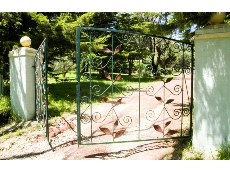 109 Blackhills Road, Gisborne South VIC 3437