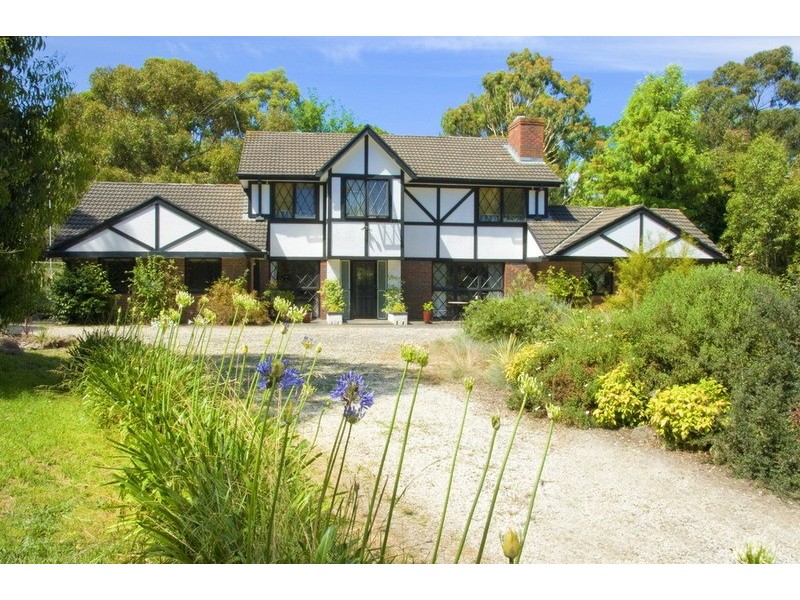 13 Ormerod Court, Gisborne VIC 3437