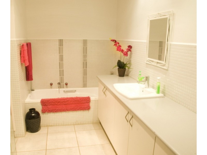 829 Bacchus Marsh Road, Bullengarook VIC 3437