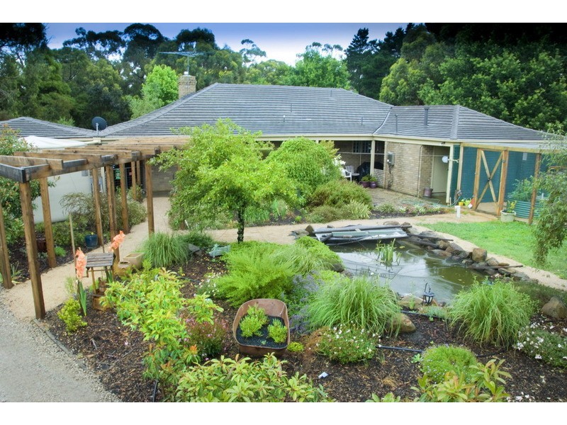 829 Bacchus Marsh Road, Bullengarook VIC 3437