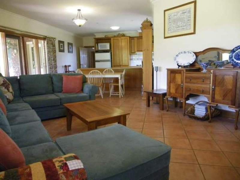 25 Mill Road, Romsey VIC 3434