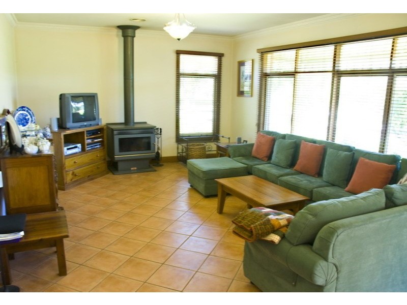 25 Mill Road, Romsey VIC 3434