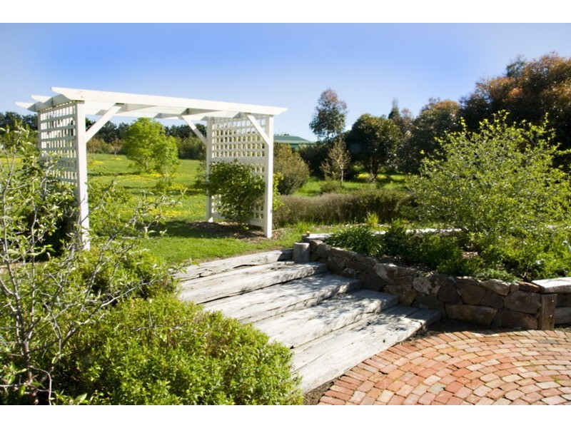 25 Mill Road, Romsey VIC 3434