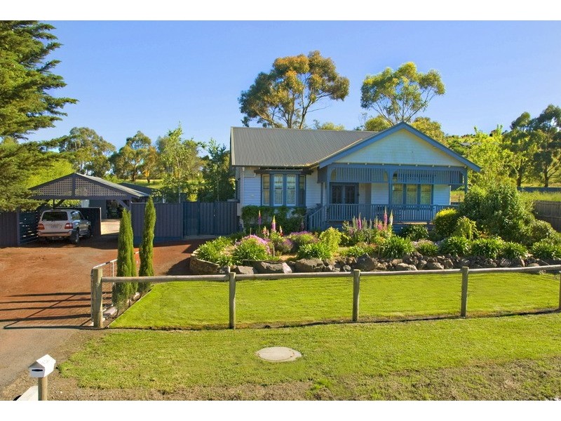 18 Morrow Road, Gisborne VIC 3437