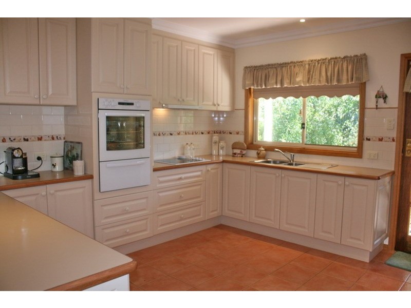 64 Chessy Park Drive, New Gisborne VIC 3438