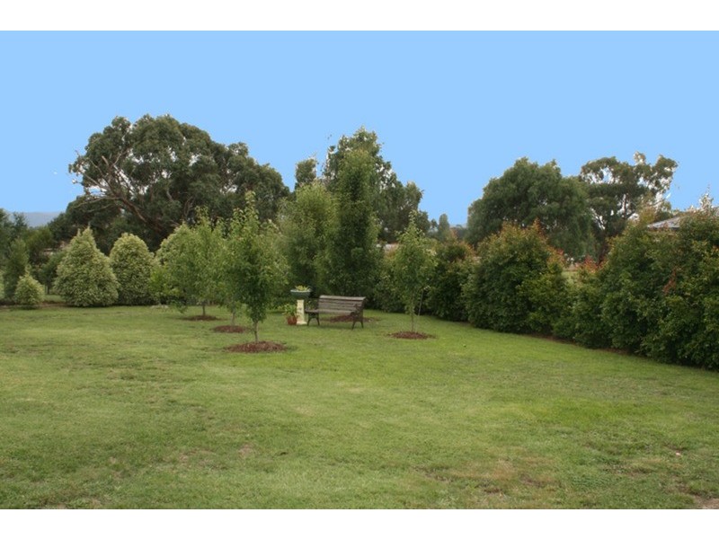 5 Abbey Court, Gisborne VIC 3437