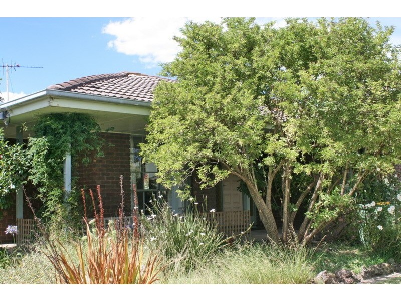 1 Thom Street, New Gisborne VIC 3438