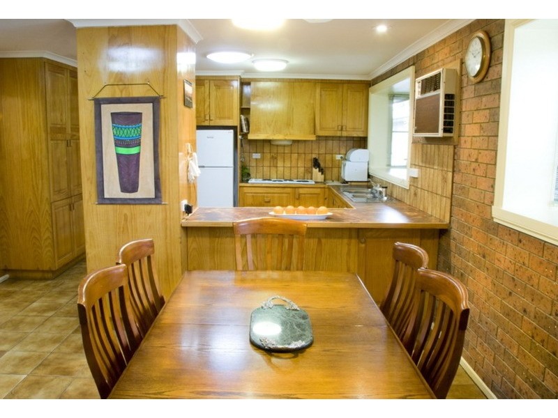 34 Grant Avenue, Gisborne VIC 3437