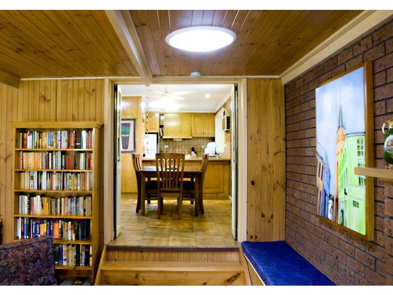 34 Grant Avenue, Gisborne VIC 3437