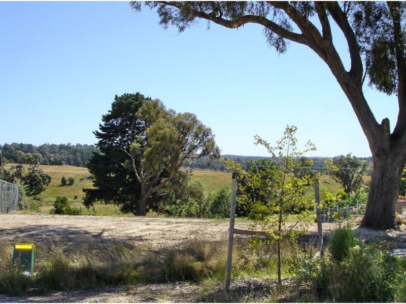 26 Dumbarton Way, Gisborne VIC 3437