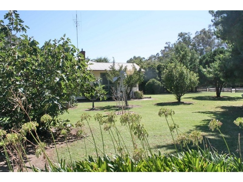 104 Murray Parade, Koondrook VIC 3580