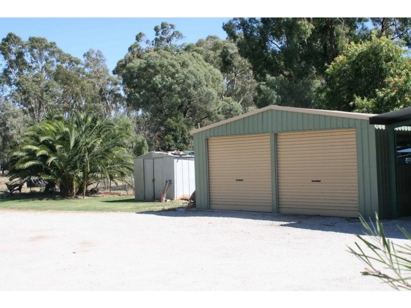 104 Murray Parade, Koondrook VIC 3580