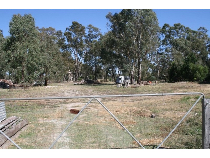 104 Murray Parade, Koondrook VIC 3580