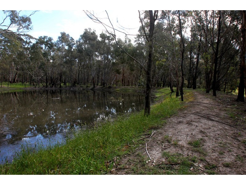 32 Perc Boyers Road, Kyneton VIC 3444